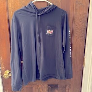 Vineyard Vines hooded t-shirt. Navy blue.